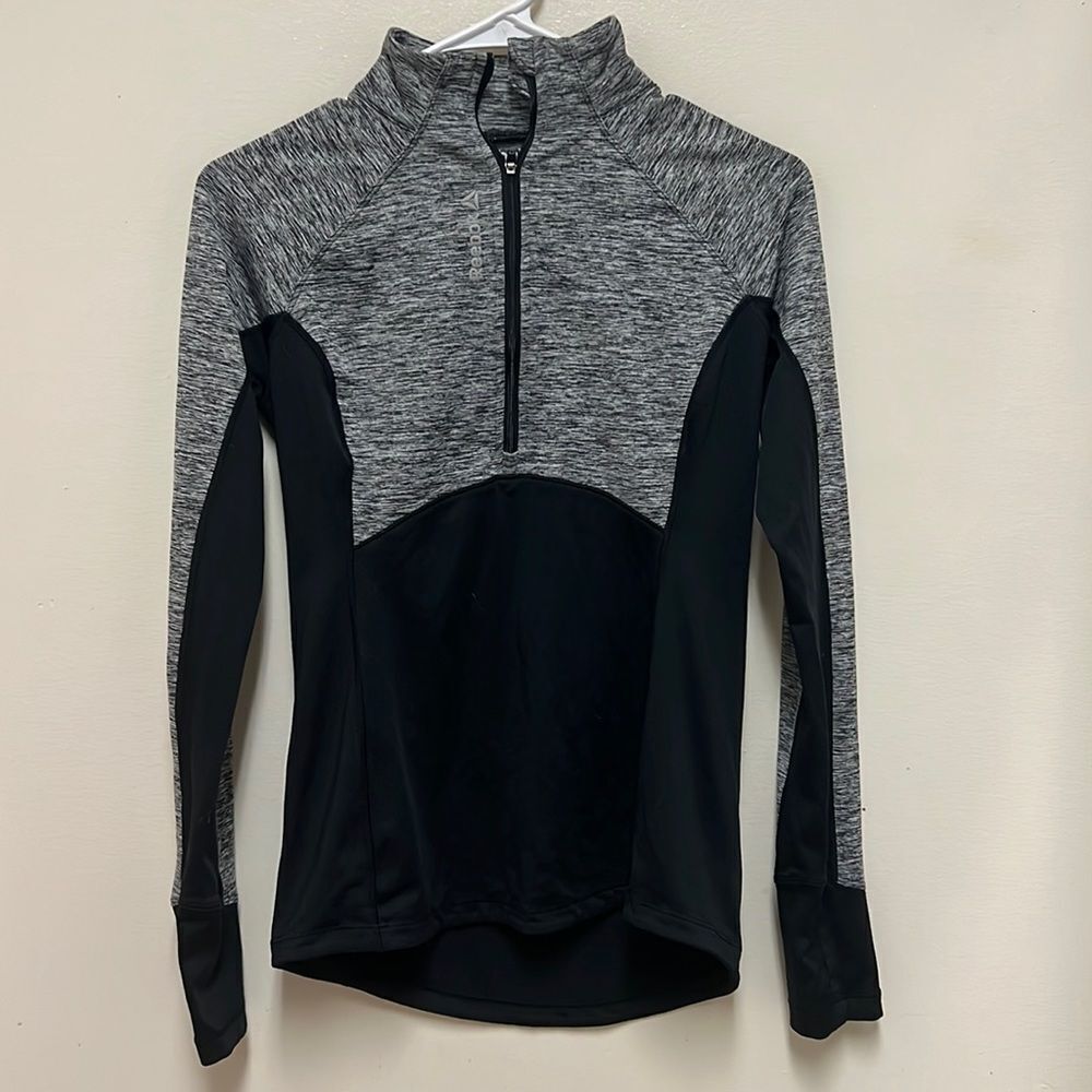 Reebok 1/2 Zip Top